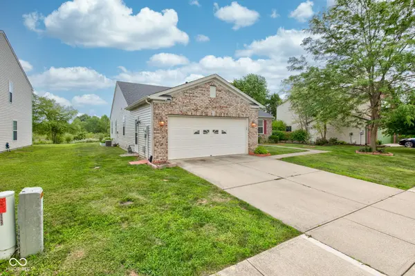 5707 Grassy Bank DR, Indianapolis, IN 46237