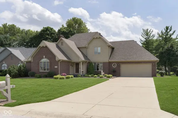 4565 Silver Springs DR, Greenwood, IN 46142