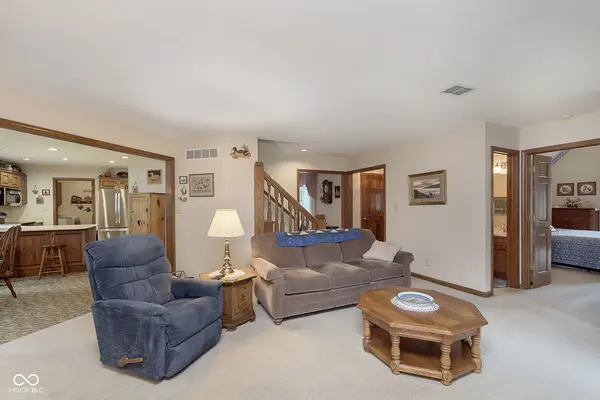 4565 Silver Springs DR, Greenwood, IN 46142