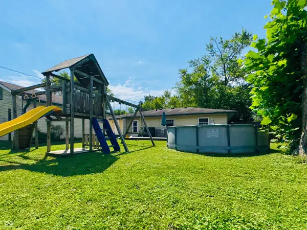 152 Bel Aire DR, Whiteland, IN 46184