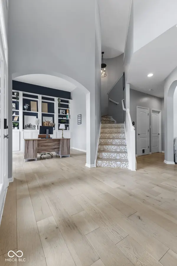 12295 Wolverton WAY Fishers, IN 46037