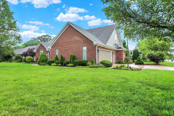 4884 W Cedar Creek DR, New Palestine, IN 46163