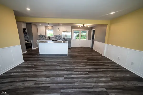2212 N County Road 800 E, Avon, IN 46123