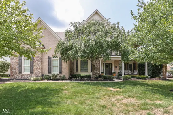 784 Silverleaf DR, Greenwood, IN 46143
