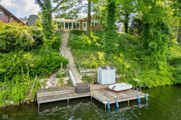 376 W Warford DR, Princess Lakes, IN 46164