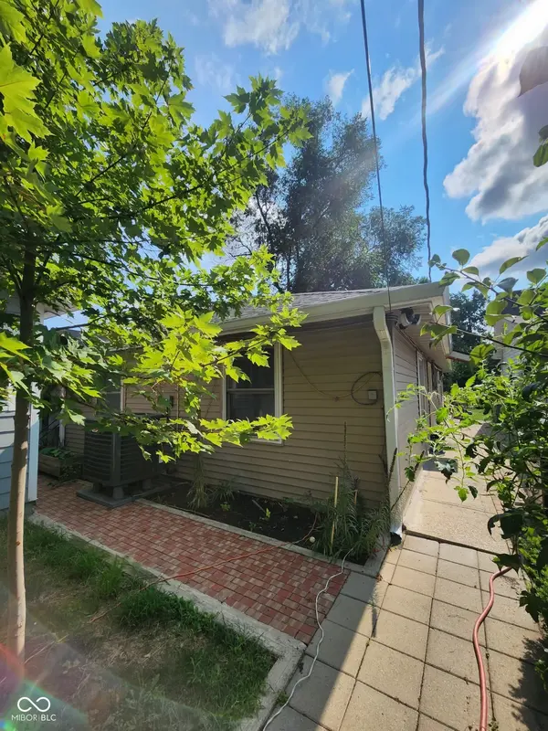 1126 N Pershing AVE, Indianapolis, IN 46222