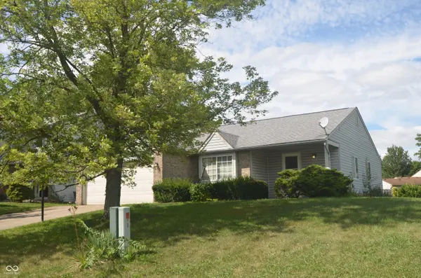 5832 Buck Rill DR, Indianapolis, IN 46237
