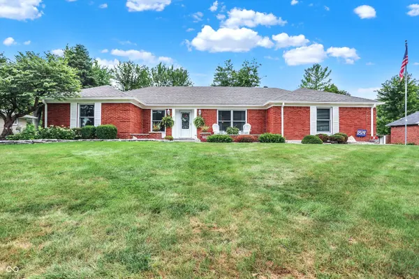 339 Beechview LN, Indianapolis, IN 46217