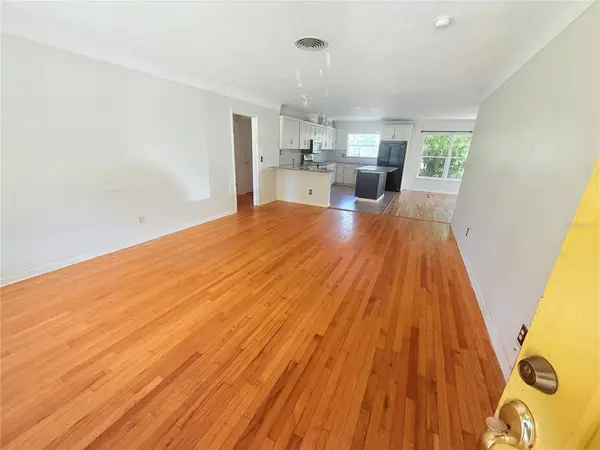 4900 5TH ST S, St Petersburg, FL 33705