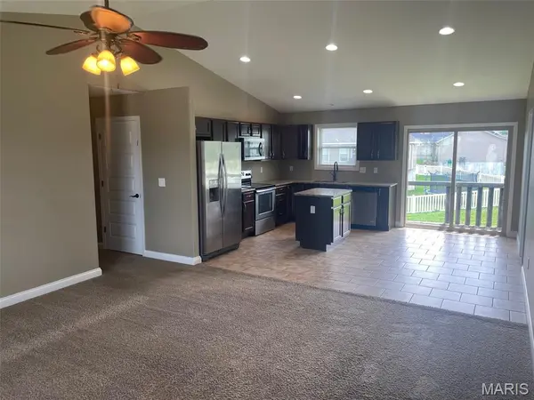 32 Rolling Rock Creek CT, Wentzville, MO 63385