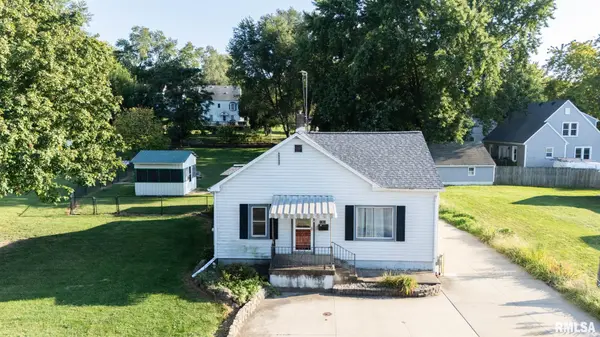1904 COURT ST, Pekin, IL 61554