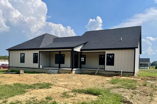 90 Pine Bluff Ct, Winchester, TN 37398