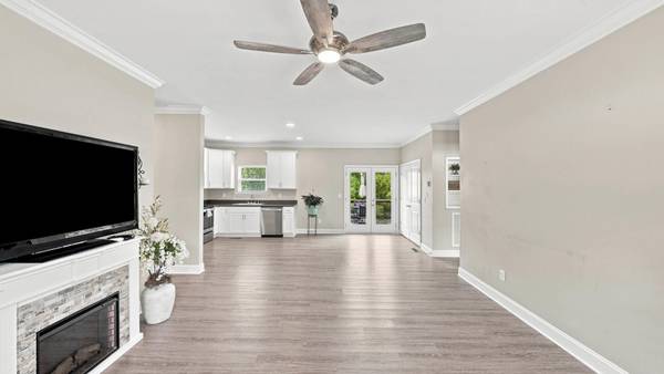 1547 Dallas Lake Road, Hixson, TN 37343
