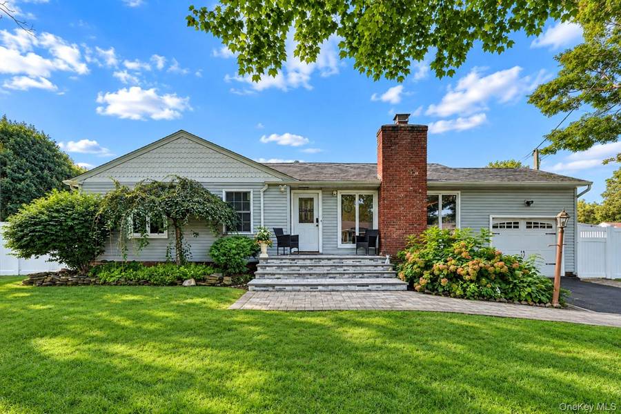 145 Thames ST, Port Jefferson Station, NY 11776