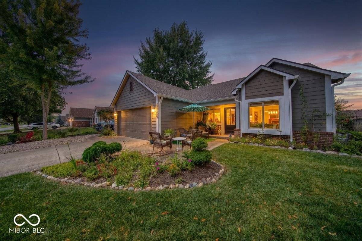 1140 Barcelona DR, Greenwood, IN 46143