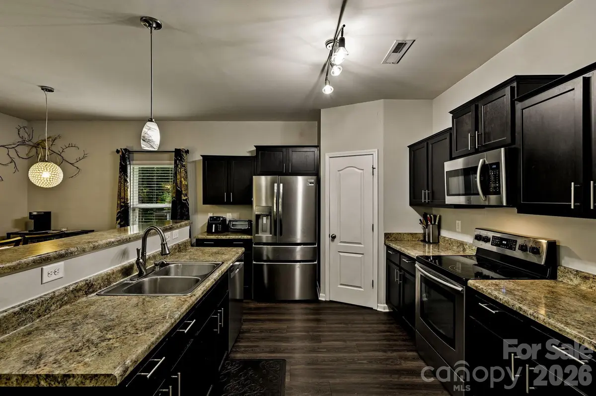 2206 Turtle Point RD, Charlotte, NC 28262