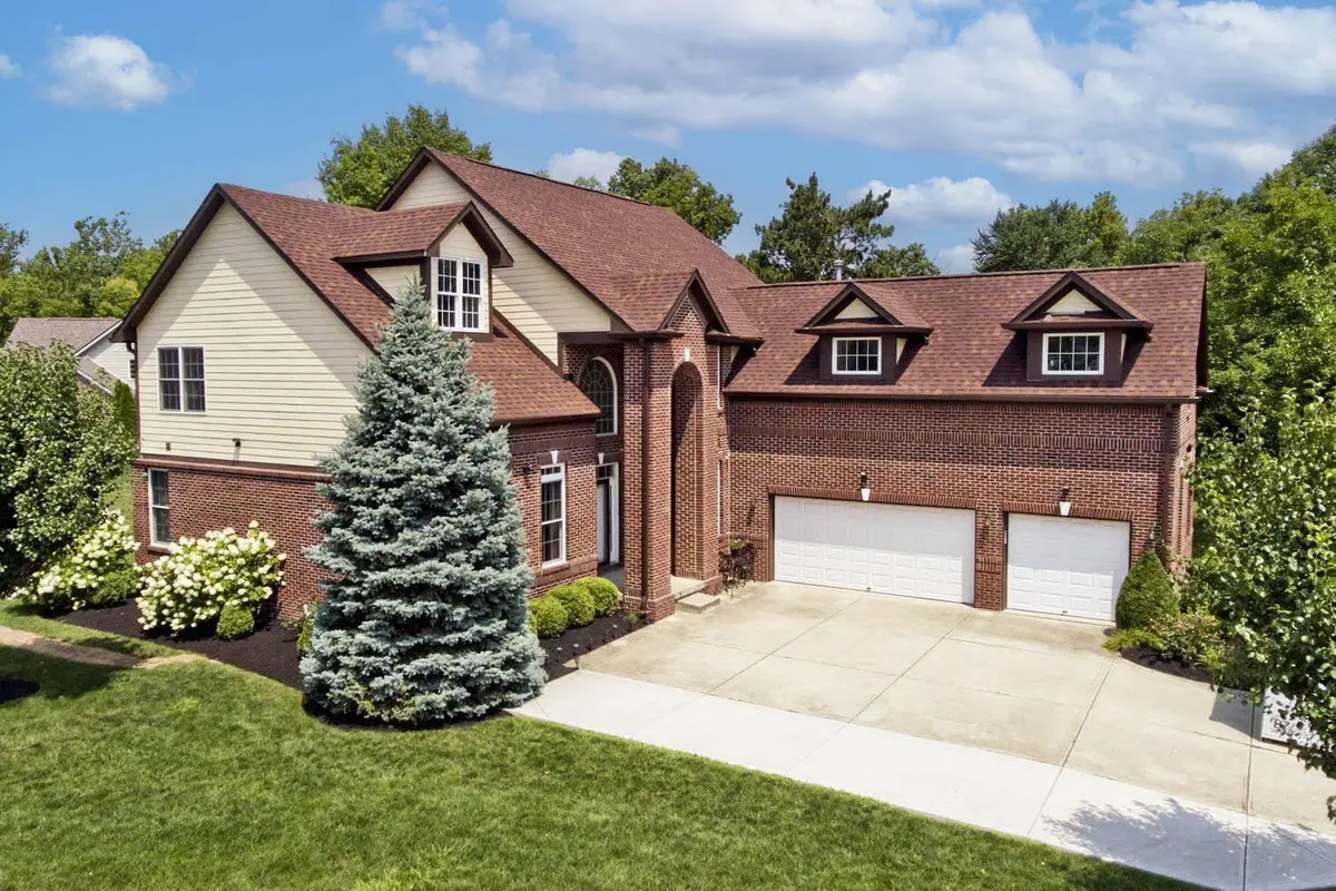 566 Jennifer CT, Avon, IN 46123