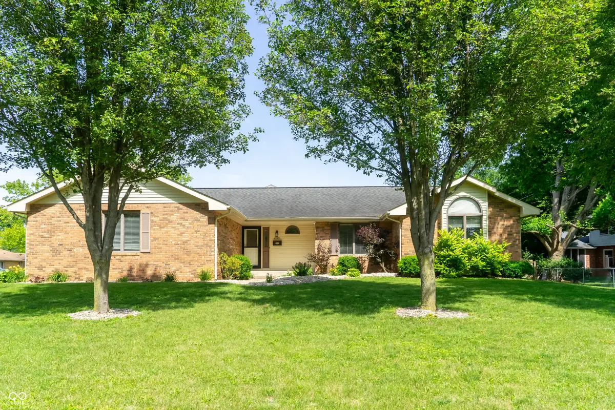 2935 N Marr RD, Columbus, IN 47203