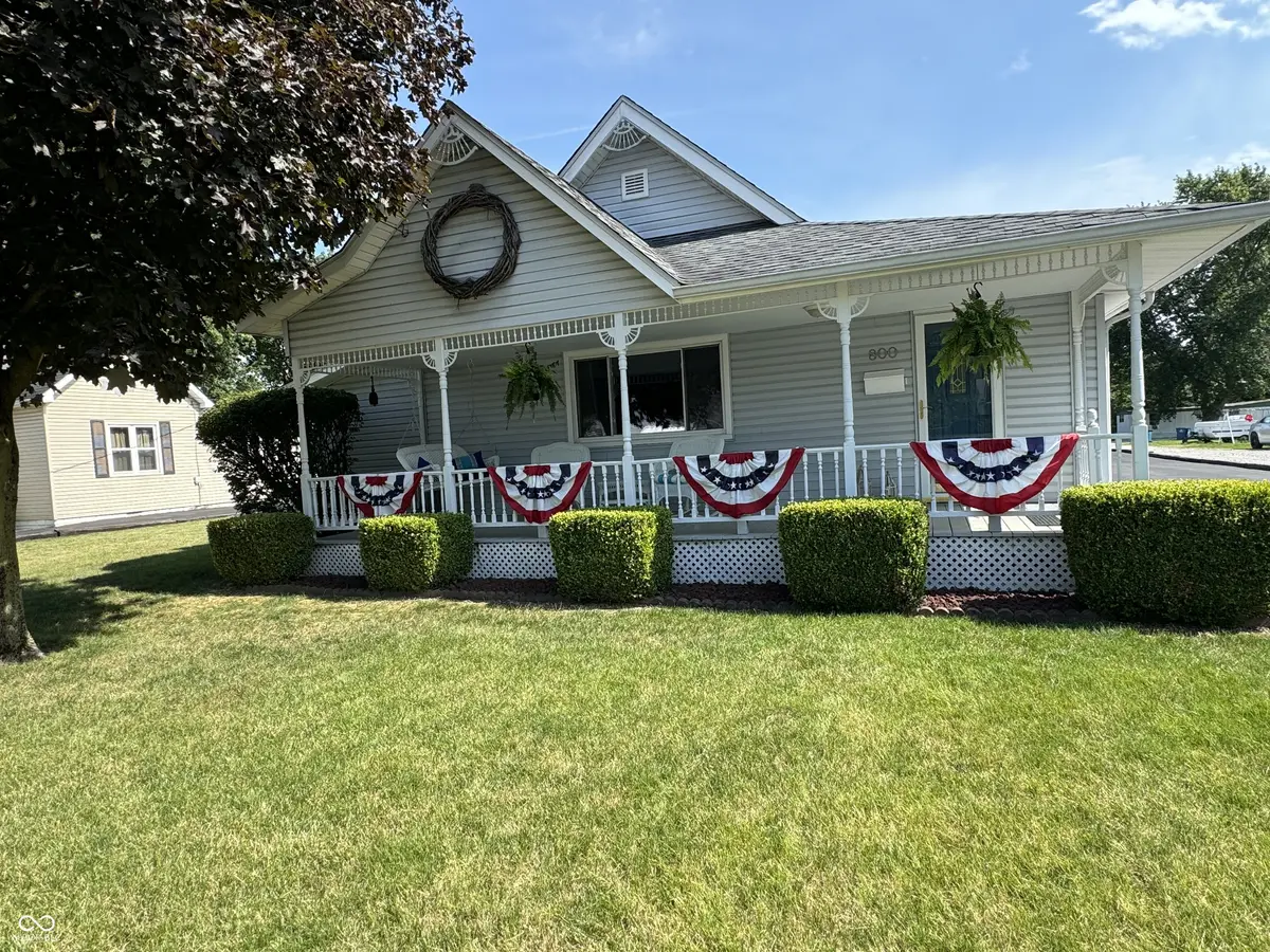 800 W 2nd ST, Sheridan, IN 46069