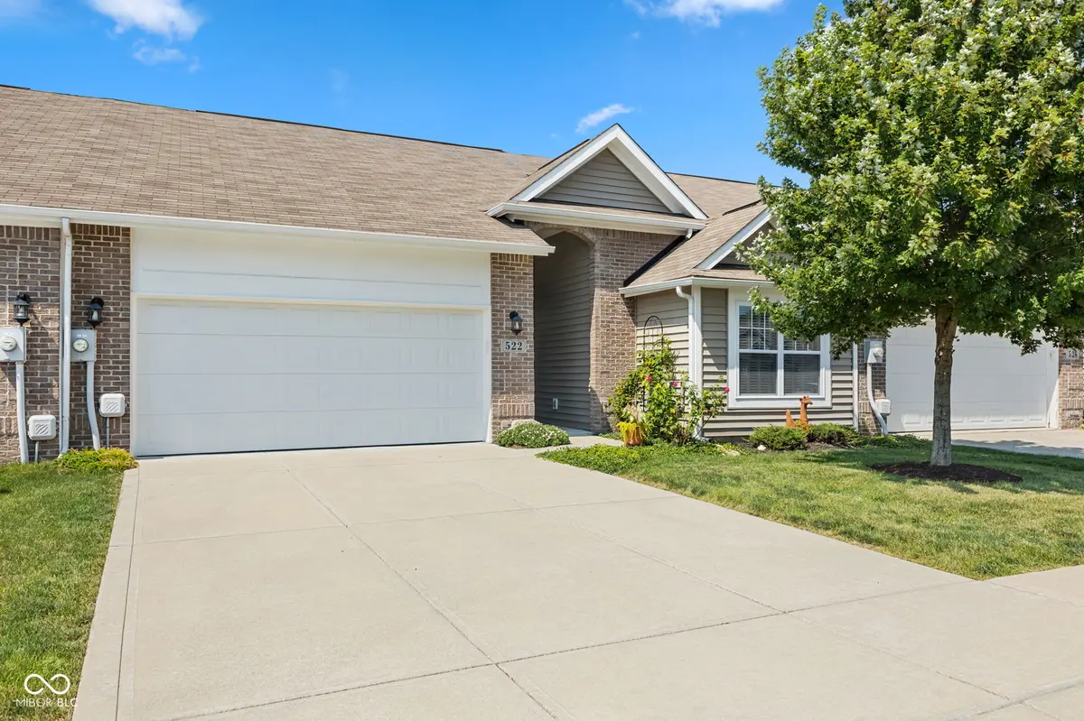 522 Greenwood Trace DR, Whiteland, IN 46184