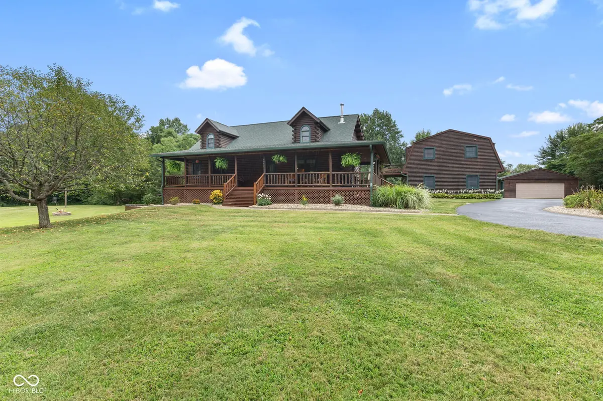 6065 Crooked Creek East DR, Martinsville, IN 46151