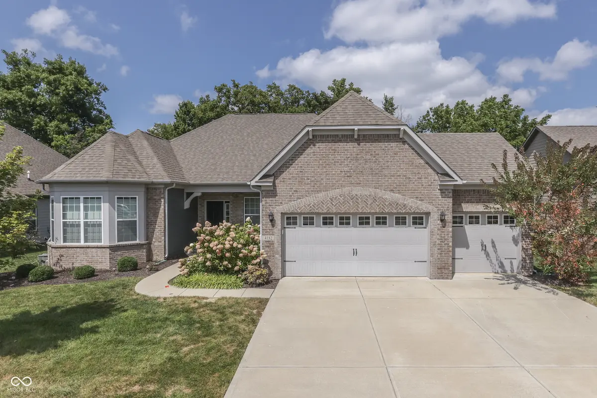 4182 Backstretch LN, Bargersville, IN 46106