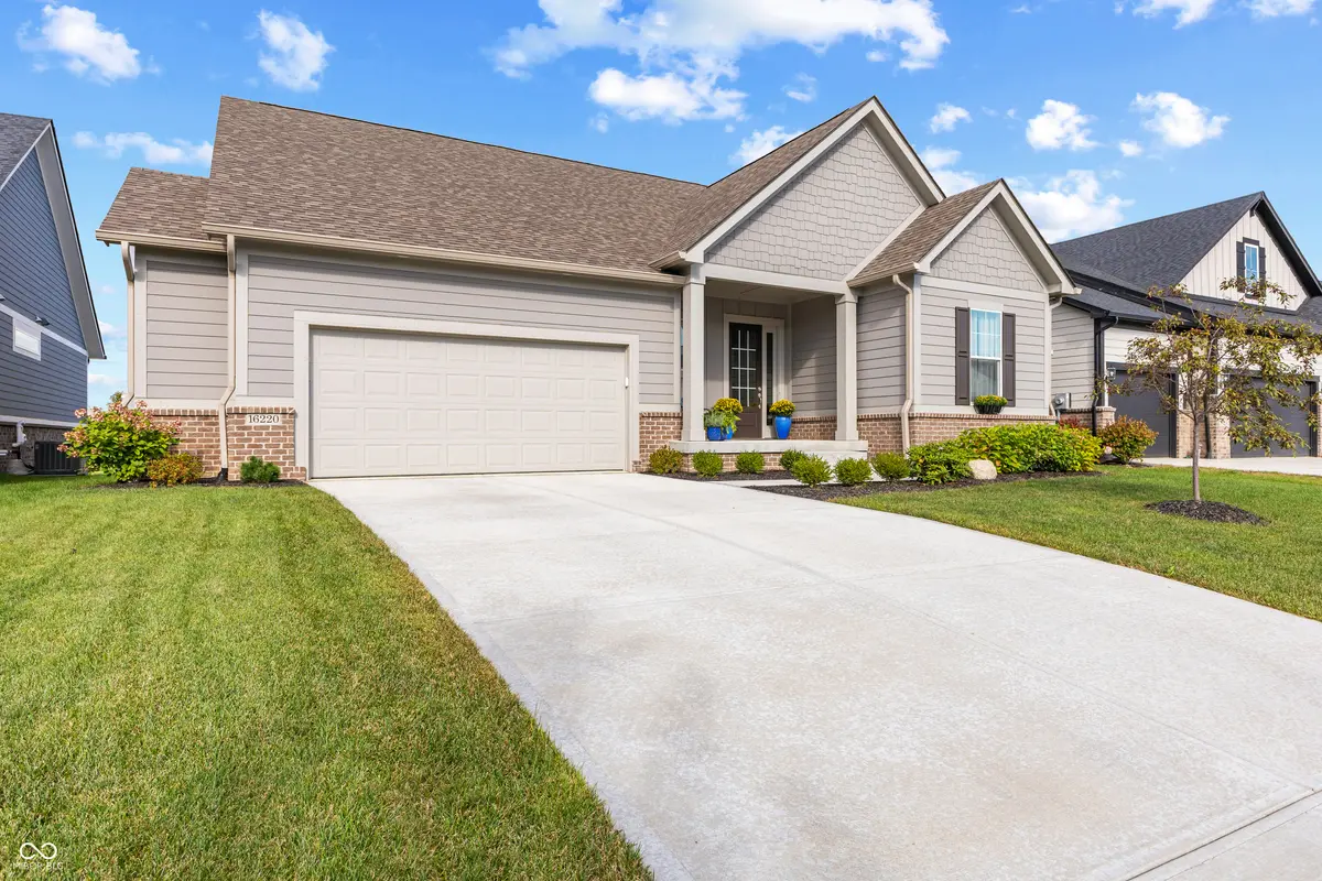 16220 N Brigham LN, Westfield, IN 46074