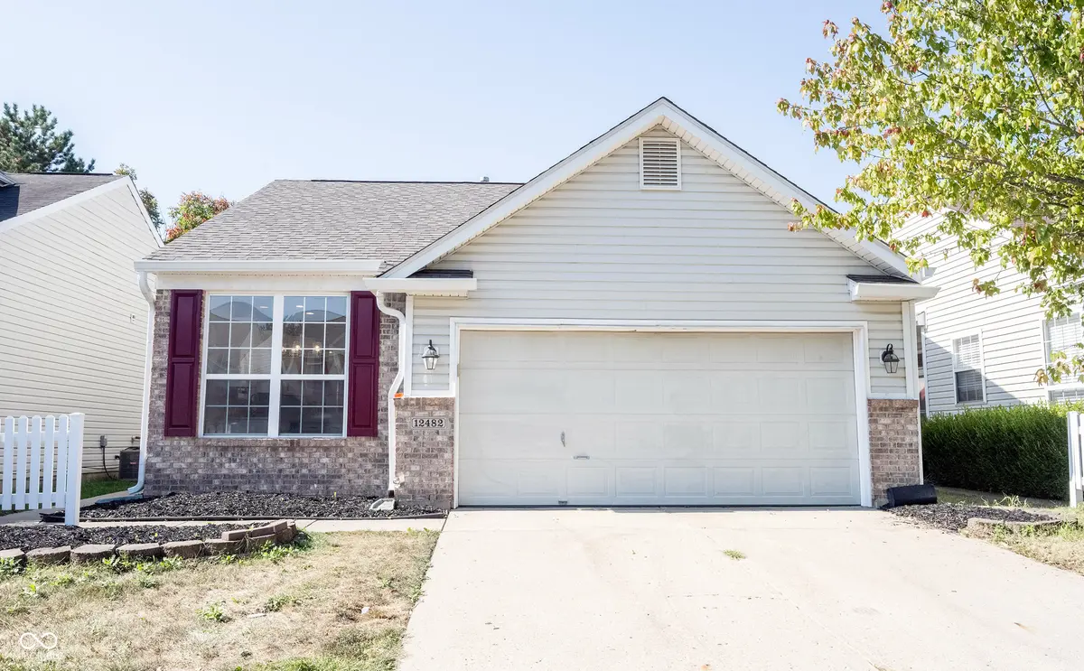 12482 Brookline ST, Carmel, IN 46032