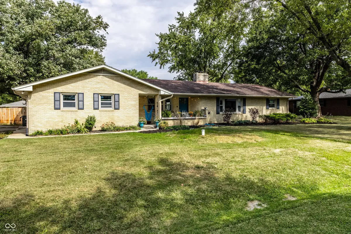 7670 Burns DR, Brownsburg, IN 46112