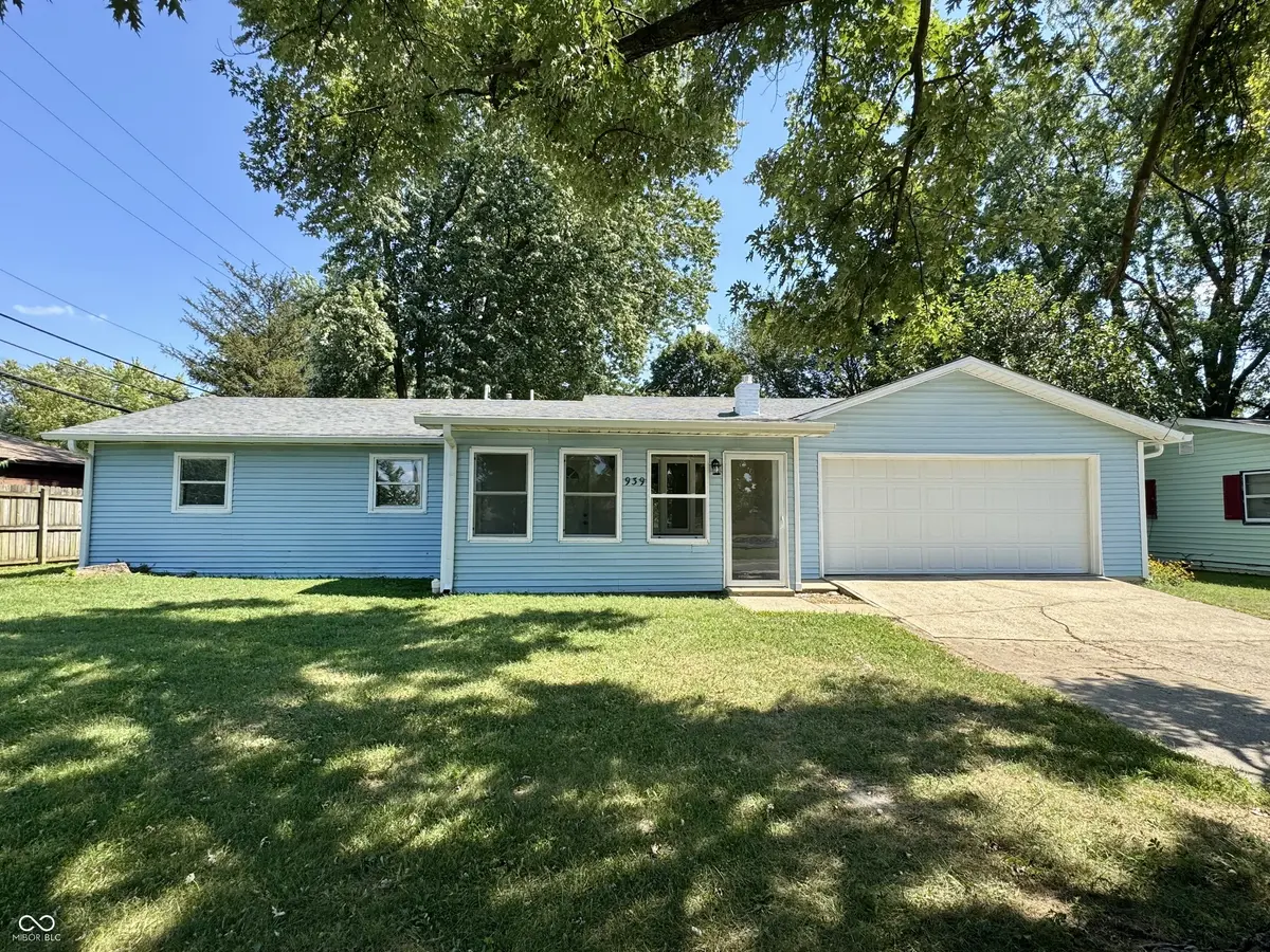939 Sawmill RD, Whiteland, IN 46184