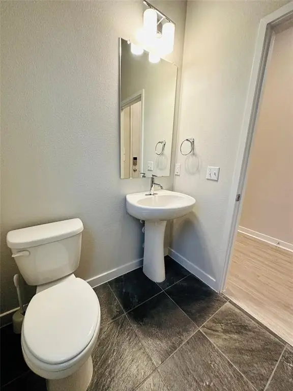 1304 Limelight LN, Pflugerville, TX 78660