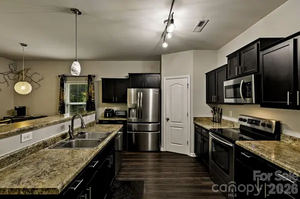 2206 Turtle Point RD, Charlotte, NC 28262