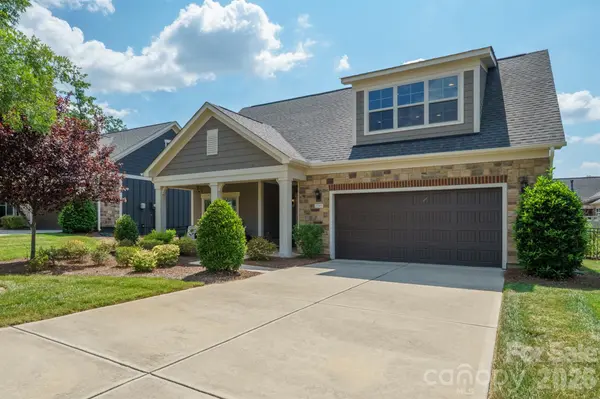 2205 Lincolnshire LN, Waxhaw, NC 28173