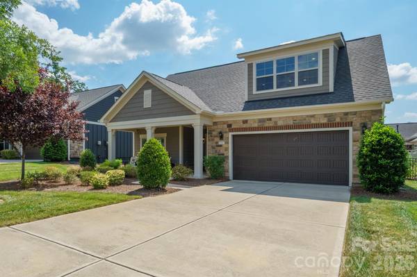 2205 Lincolnshire LN, Waxhaw, NC 28173