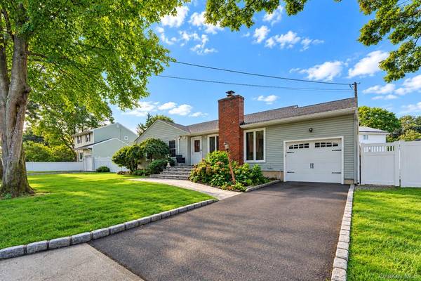 145 Thames ST, Port Jefferson Station, NY 11776