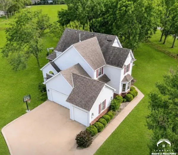 903 N 1464 RD, Lawrence, KS 66049