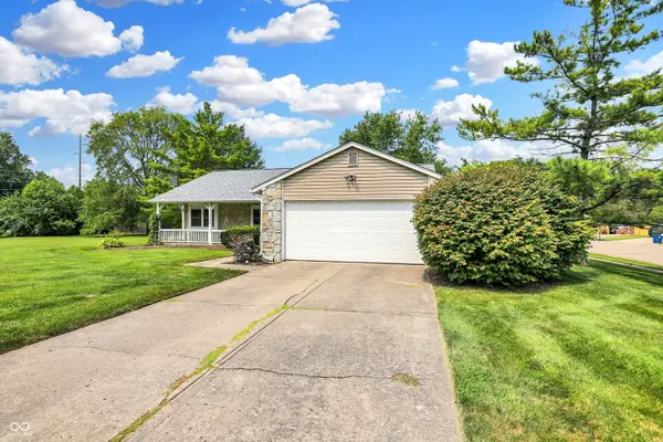 8202 Castle Farms RD, Indianapolis, IN 46256