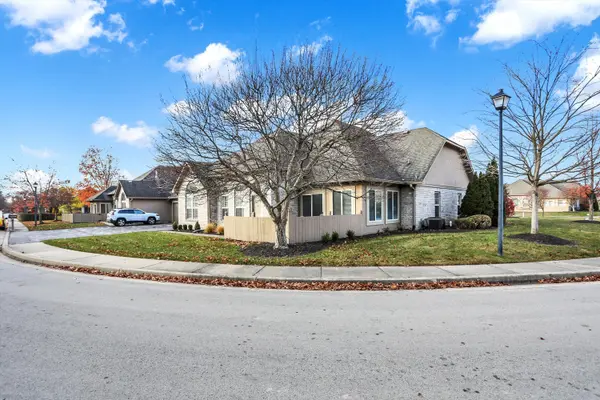 11290 Vineyard DR, Fishers, IN 46038