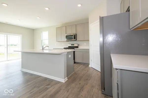 2385 Larkspur LN, Shelbyville, IN 46176
