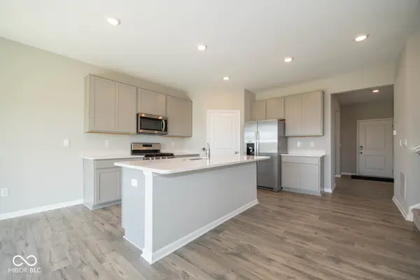 2385 Larkspur LN, Shelbyville, IN 46176