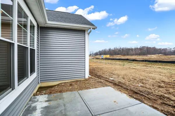 19666 Highclere LN, Westfield, IN 46069