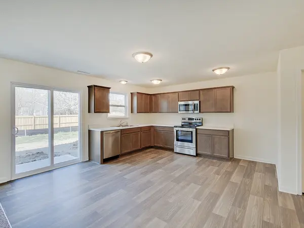 910 Amesbury CT, Indianapolis, IN 46217
