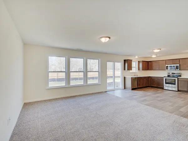 910 Amesbury CT, Indianapolis, IN 46217
