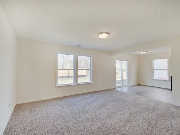 910 Amesbury CT, Indianapolis, IN 46217