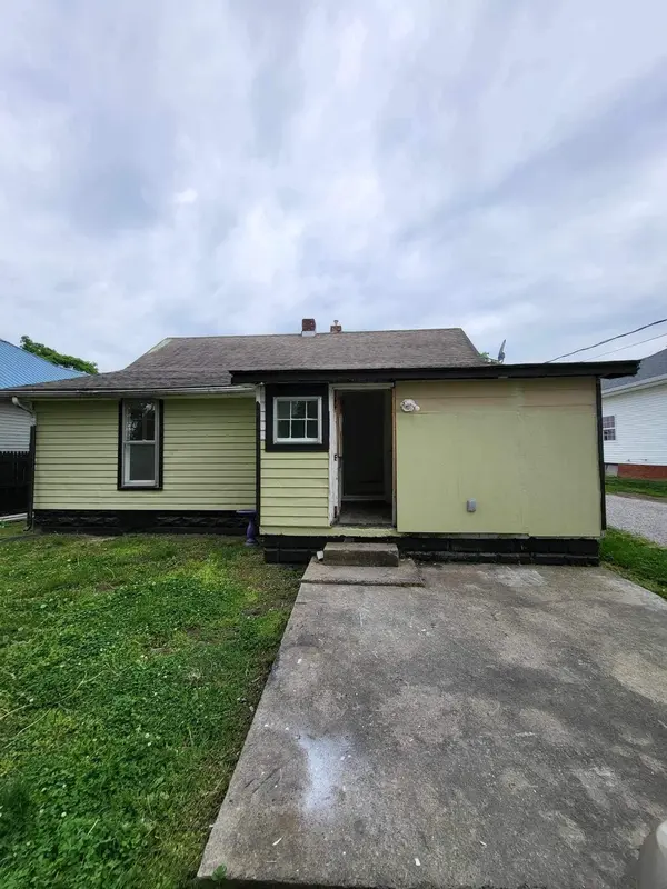 1033 Central AVE, Columbus, IN 47201