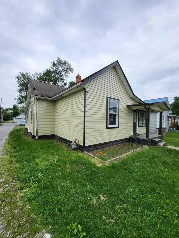 1033 Central AVE, Columbus, IN 47201