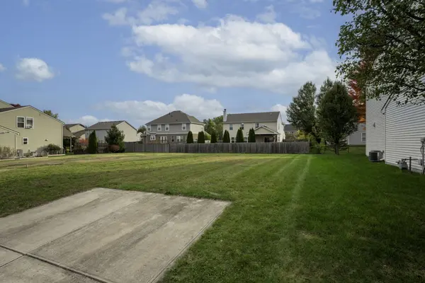 8355 Fieldfare WAY, Indianapolis, IN 46237