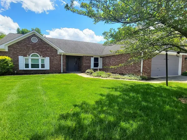 547 Raintree DR, Avon, IN 46123