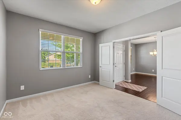 8805 N Springview DR, Mccordsville, IN 46055