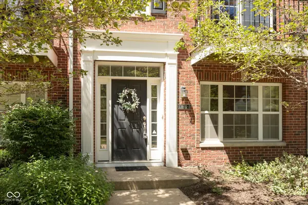 11915 Kelso DR #3, Zionsville, IN 46077